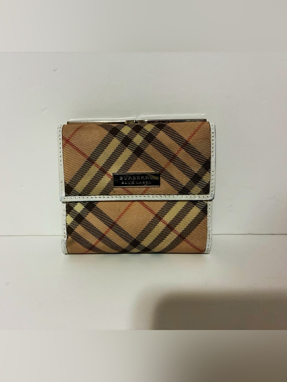 Burberry Beige Nova Check Wallet with White Trim
